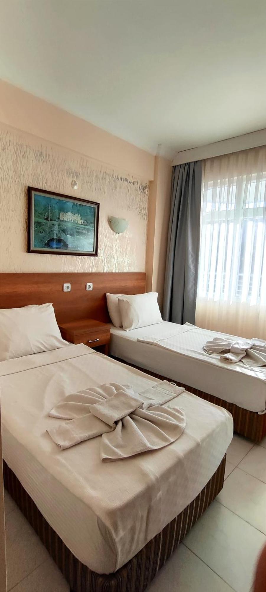 מרמריס Dilhan Hotel מראה חיצוני תמונה