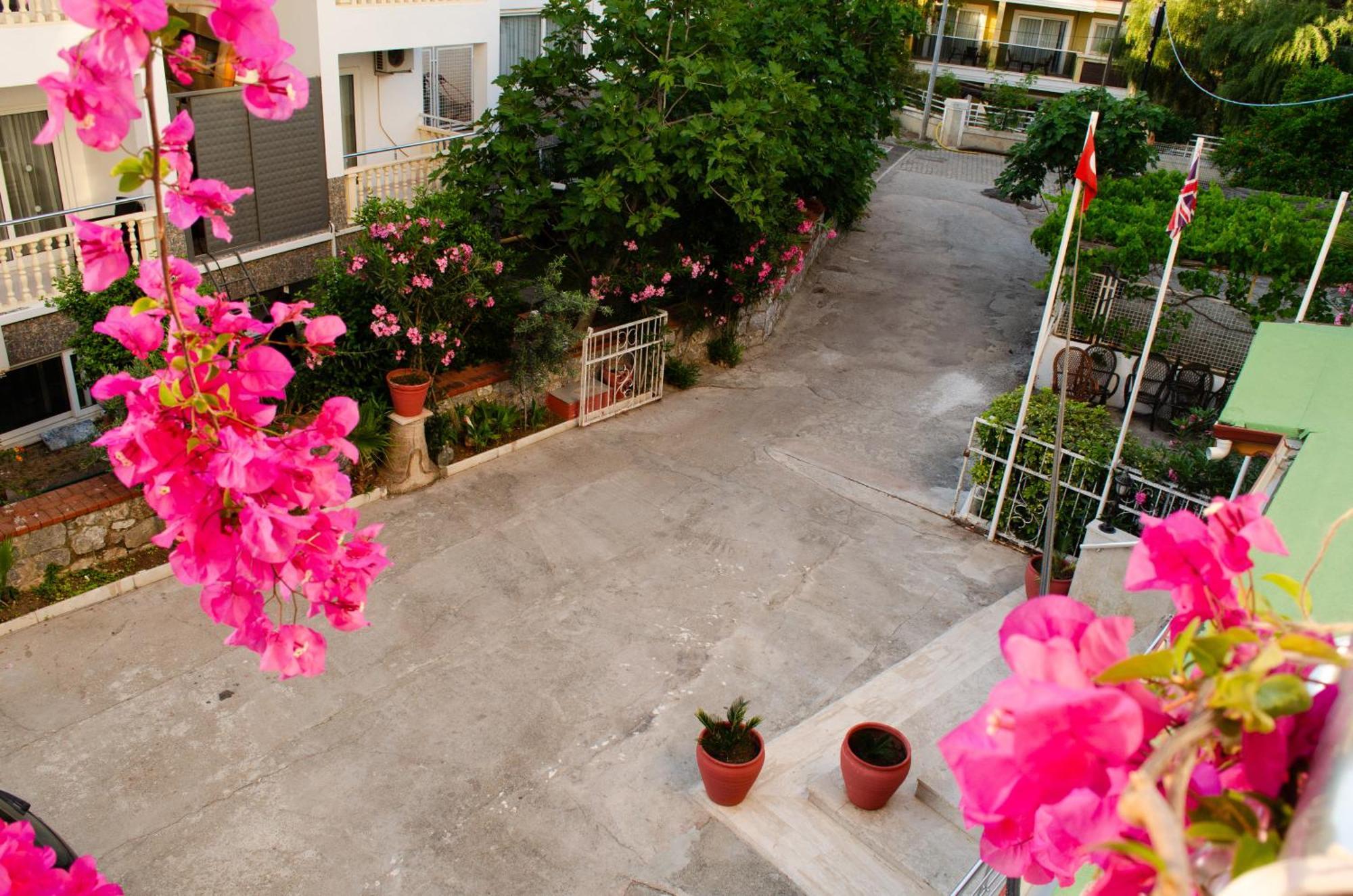 מרמריס Dilhan Hotel מראה חיצוני תמונה